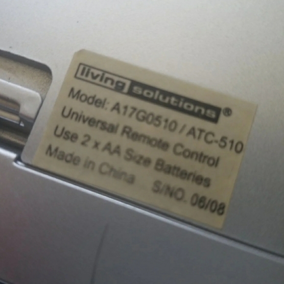 Living Solutions Jumbo Universal TV Remote - Picture 5 of 6